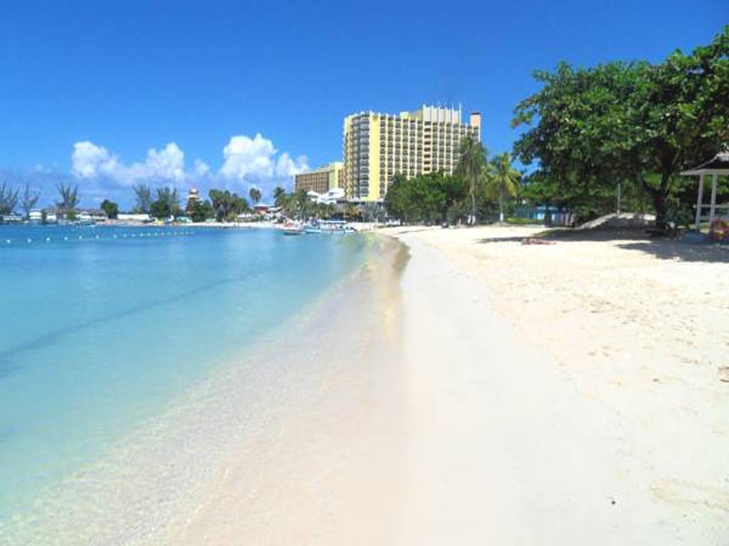 Turtle Beach Towers Apt 22 C - Ocho Rios Dış mekan fotoğraf